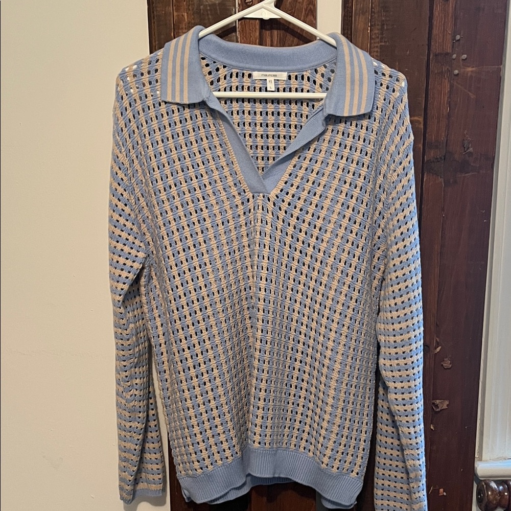 Maurices V-Neck Sweater in Blue and Tan